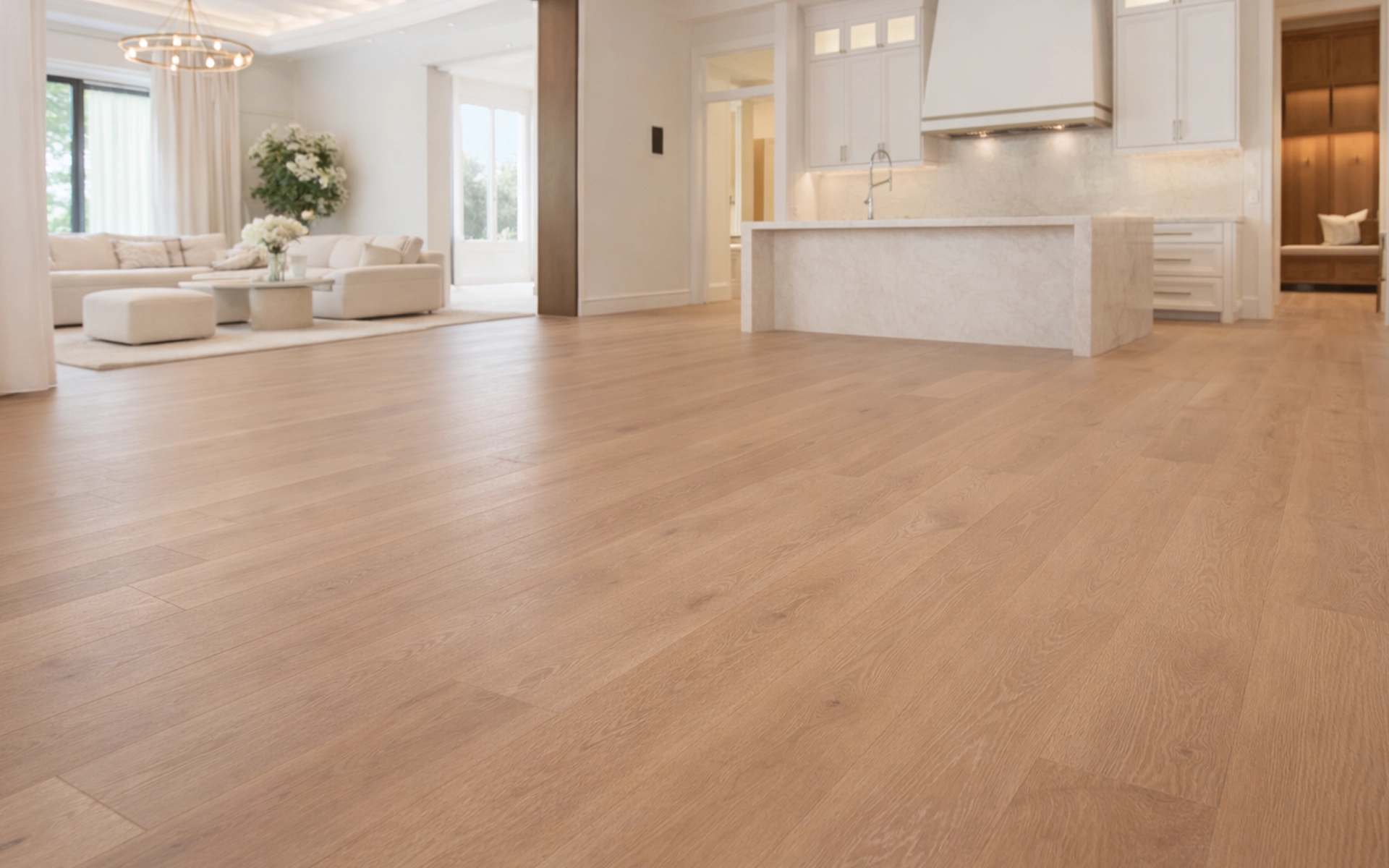 Wide Planks interior with continuous oak flooring